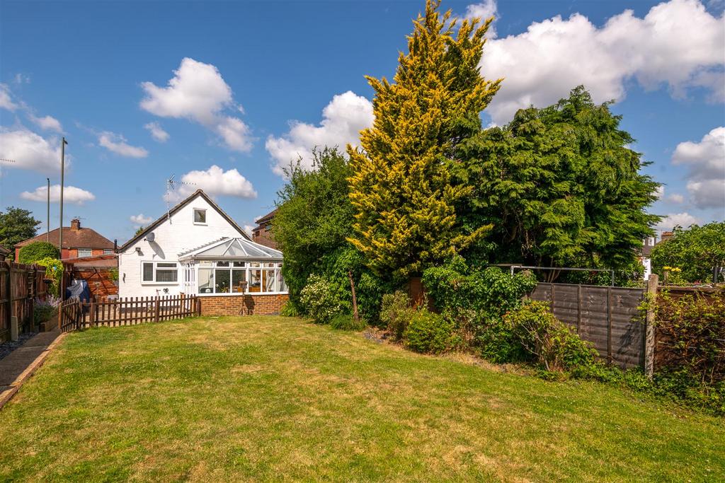 49 Horley Road externals-7.jpg
