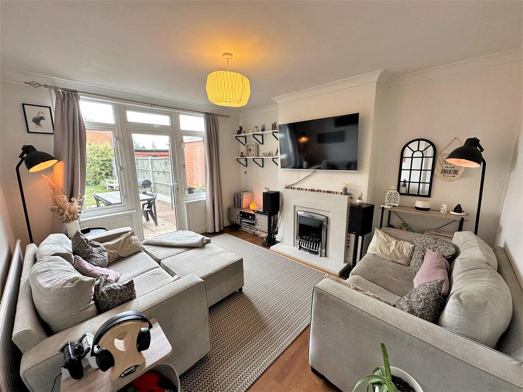 Windsor Road, Newark 3 bed semidetached house for sale £245,000