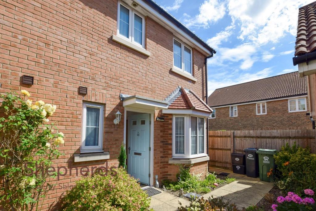 Aldermere Avenue, Cheshunt EN8 3 bed end of terrace house for sale £