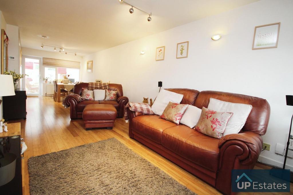 Chetwynd Drive, Nuneaton 3 bed detached house £295,000