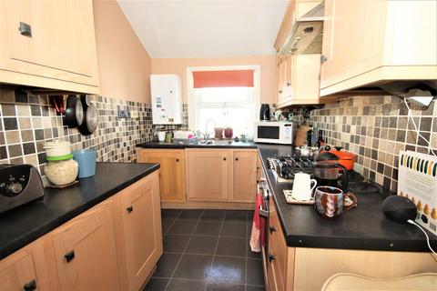 2 bedroom flat for sale, Shellbourne House, Marina, Bexhill-on-Sea, TN40