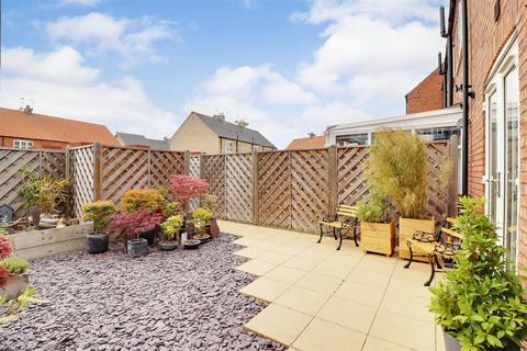 144 Grosvenor Road, Kingswood, Hull, HU7 3FD