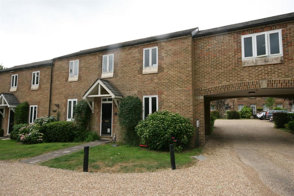 Fredrick Thatcher Place, Battle 3 bed house £1,400 pcm (£323 pw)