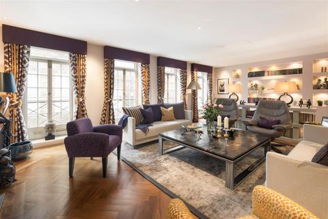 14 Eaton Mews South, London, SW1W 9HP