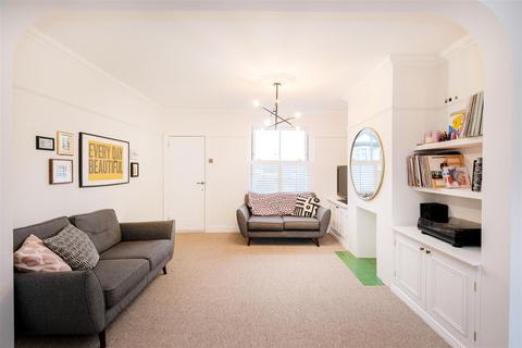 26 Waltham Road, Woodford Green, IG8 8DN