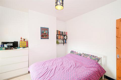 13 Winns Avenue, Walthamstow, London, E17 5HD