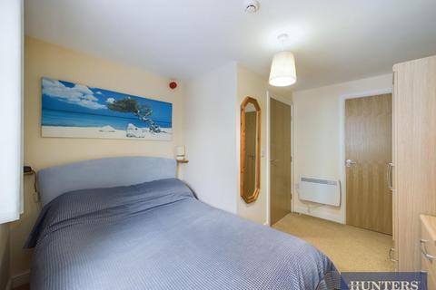 2 bedroom flat for sale, Meadowfield Road, Bridlington