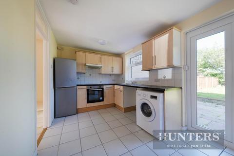 2 Badgers Copse, Worcester Park, KT4 7EZ