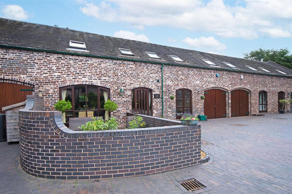 Mill Lane, Little Aston, Sutton Coldfield 2 bed barn conversion for