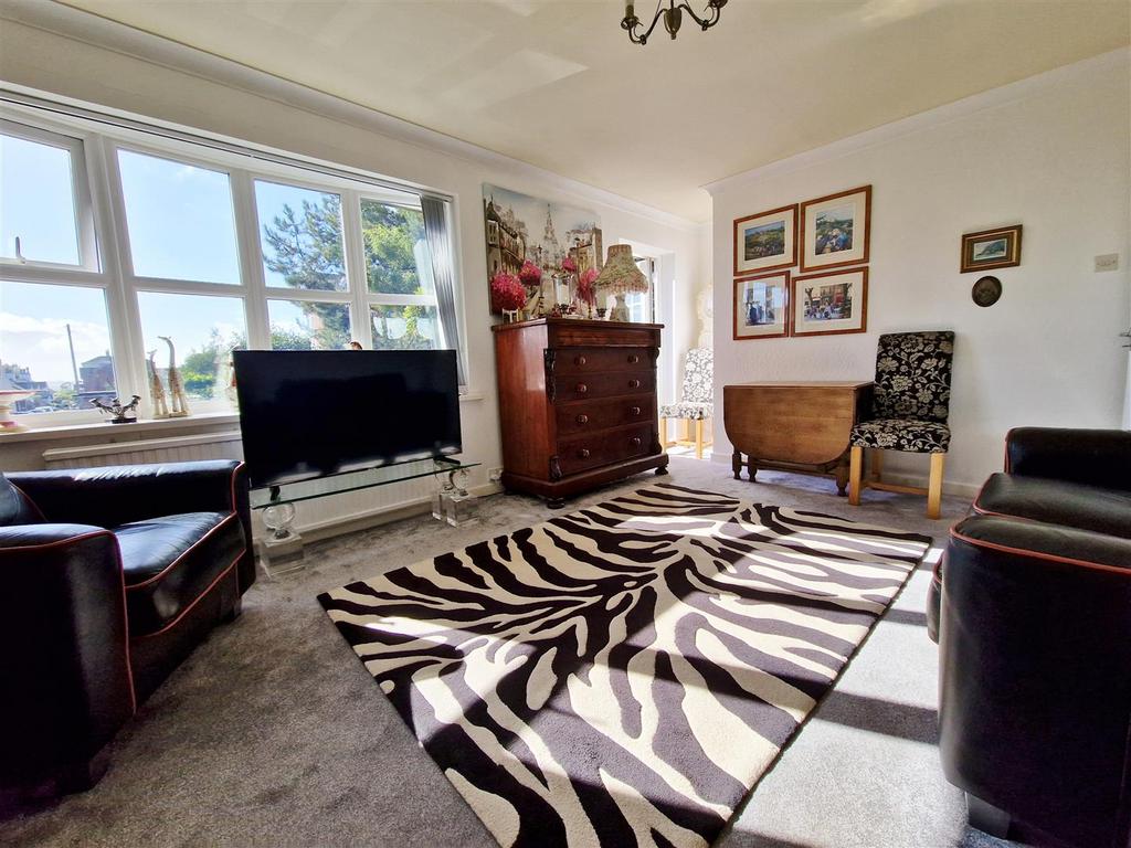 Lowther Court, Church Road, Lytham 2 bed apartment £259,500