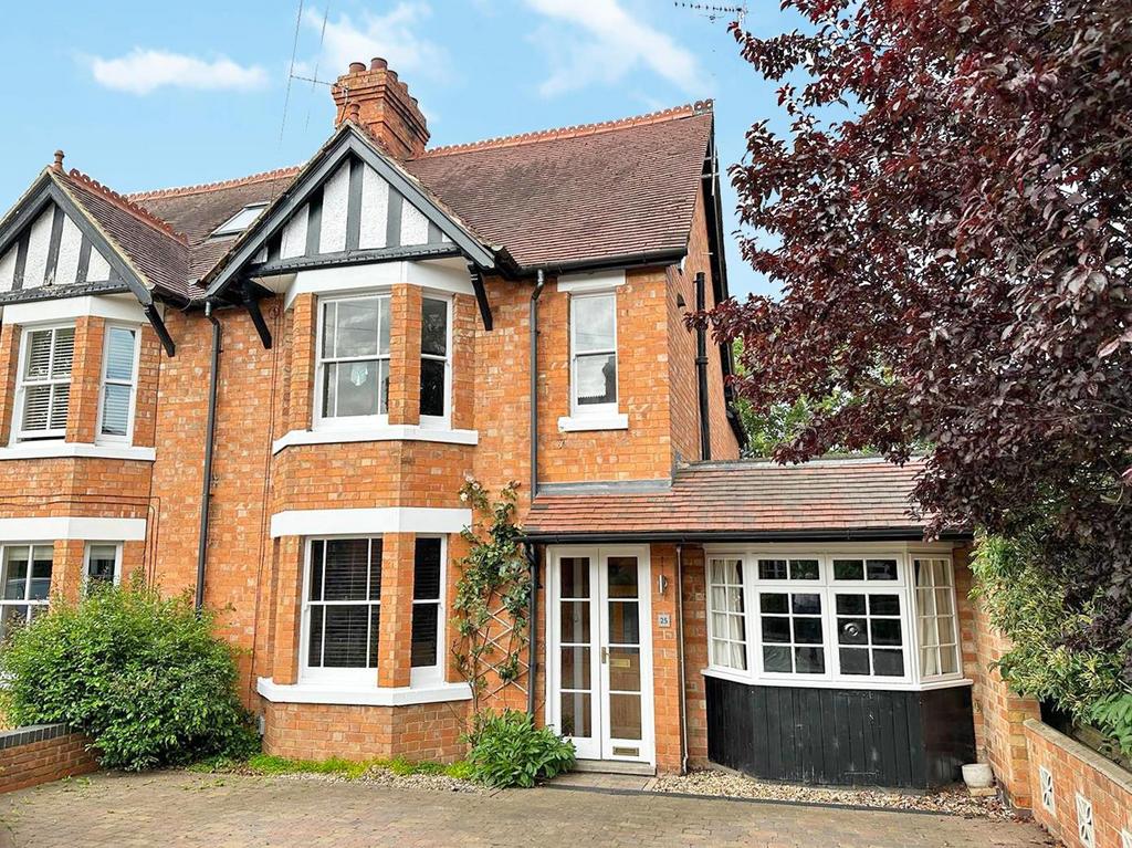 Victoria Road, BidfordonAvon 3 bed semidetached house for sale £