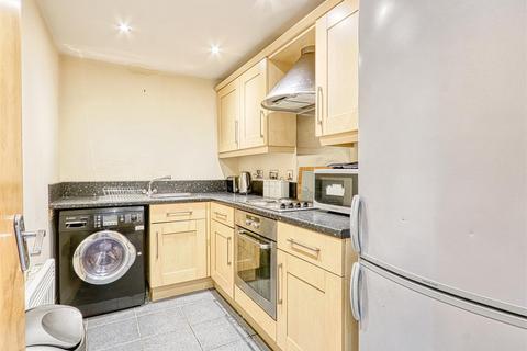 2 bedroom apartment to rent, Coniston House, Chesterfield S40