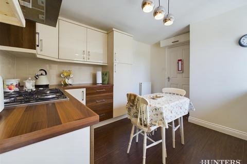 8 Barr Hills, Consett, DH8 5NB