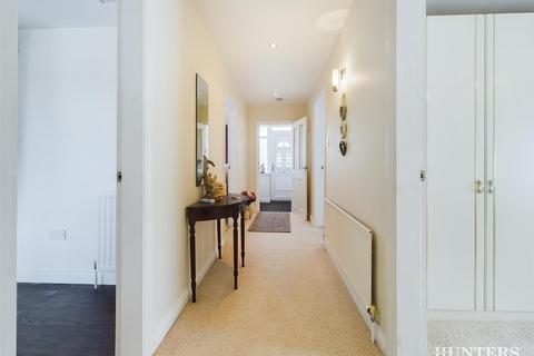 8 Barr Hills, Consett, DH8 5NB