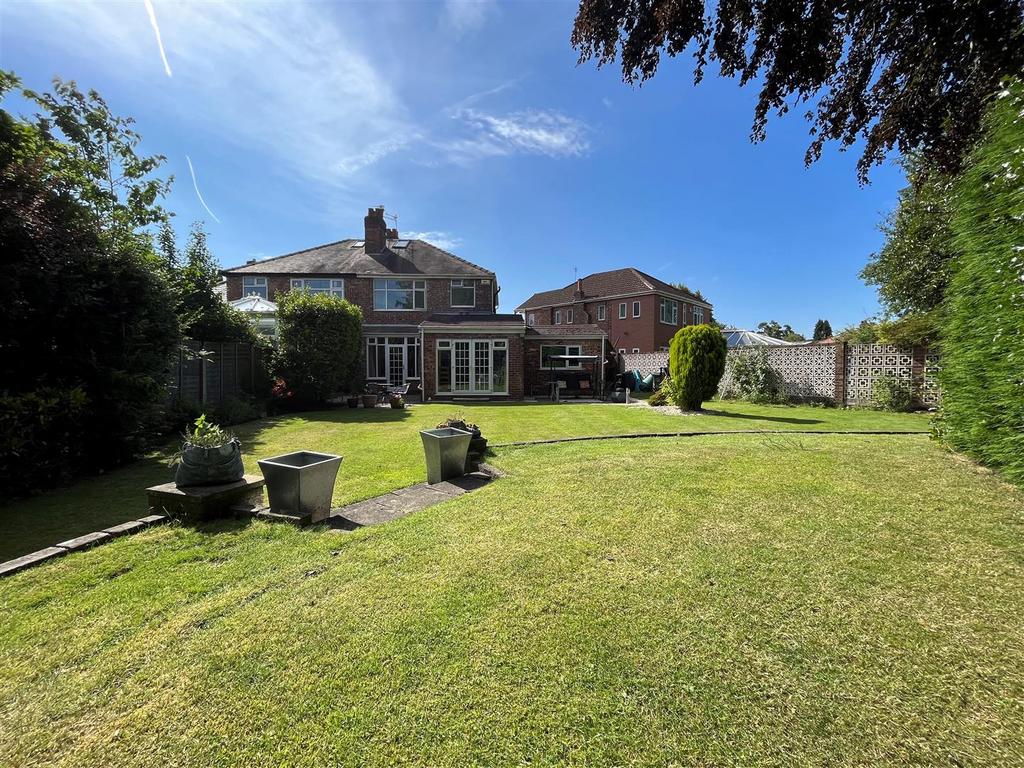 Alston Avenue, Sale 4 bed semidetached house for sale £580,000