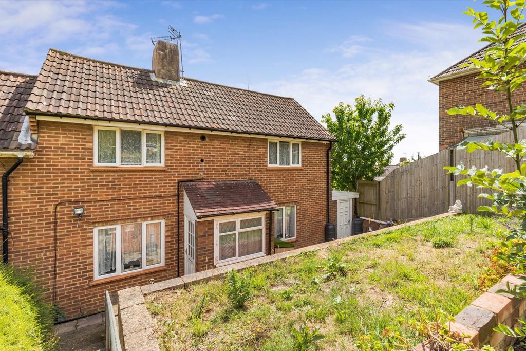 Saunders Hill, Brighton 3 bed semidetached house for sale £360,000