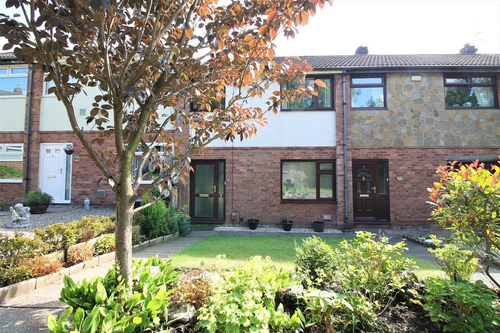 Roslin Gardens, Bolton, BL1 3 bed terraced house £895 pcm (£207 pw)