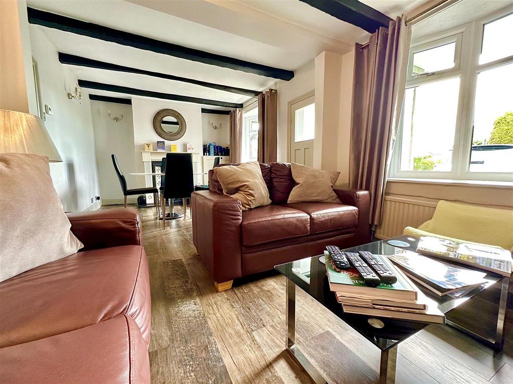 Living/dining room