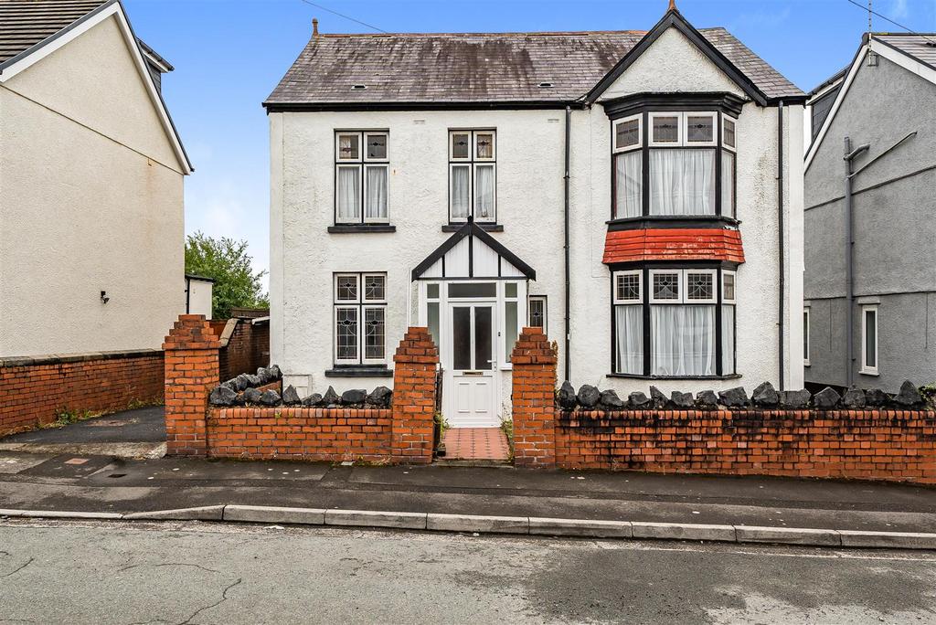 Moriah Road, Treboeth, Swansea 5 bed detached house for sale £275,000