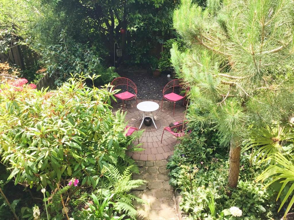 Garden-2.jpg