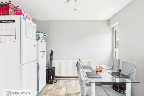 3 bedroom terraced house for sale, Exeter Drive, Marston Green, Birmingham, West Midlands, B37