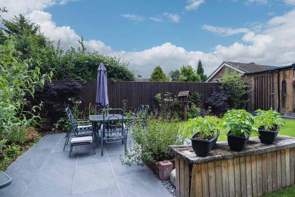6 Brookside-033.JPG