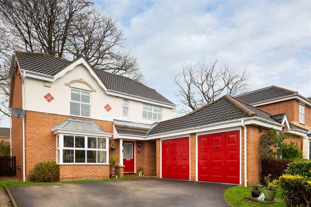 Woodlea Park, Leeds LS6 4 bed detached house for sale £600,000