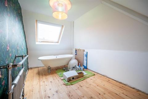 Alder Hill Lodge Stonegate Road, Leeds, LS6 4JG