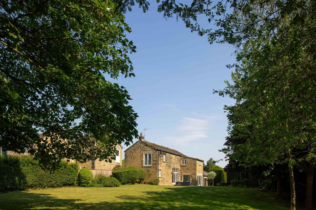 Manor House Lane, Leeds LS17 4 bed detached house £1,250,000