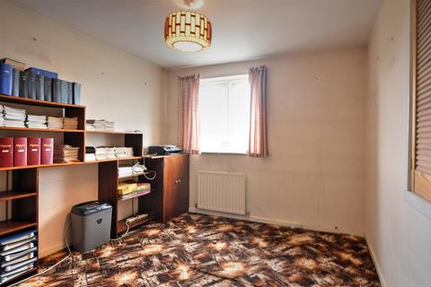 24 Bankside, Morpeth, NE61 1XD