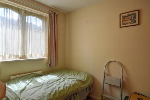 24 Bankside, Morpeth, NE61 1XD