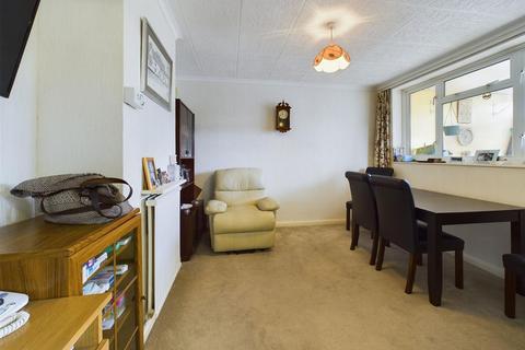 38 Devon Way, Chessington, KT9 2RJ