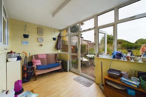 38 Devon Way, Chessington, KT9 2RJ