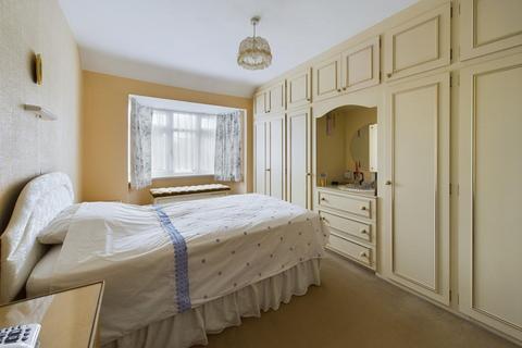 38 Devon Way, Chessington, KT9 2RJ