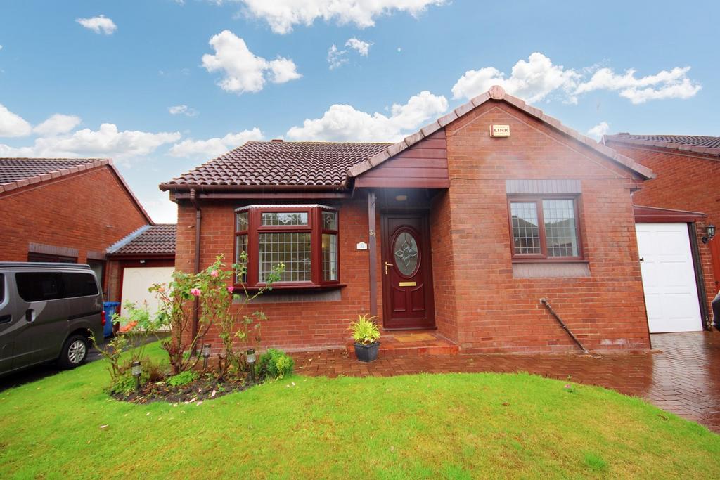 Hudson Close, Old Hall, Warrington, WA5 2 bed bungalow £950 pcm (£219 pw)