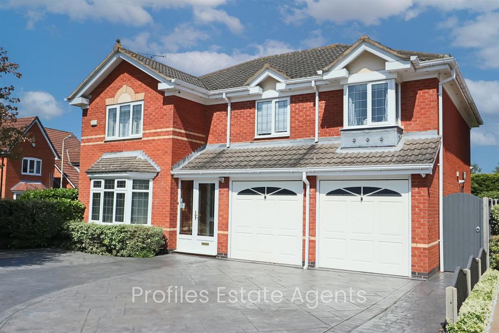 Windrush Drive, Hinckley 5 bed detached house for sale £500,000