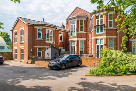 Apartment 2, The Hall Allerton Hill, Chapel Allerton, Leeds, LS7 3NZ