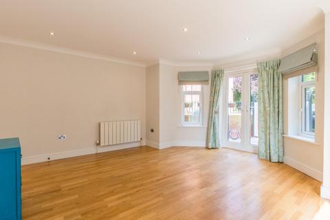 Apartment 2, The Hall Allerton Hill, Chapel Allerton, Leeds, LS7 3NZ