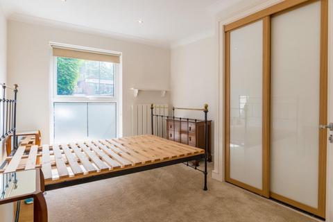 Apartment 2, The Hall Allerton Hill, Chapel Allerton, Leeds, LS7 3NZ