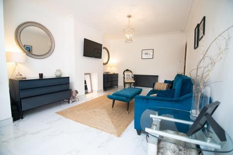 13 Barthorpe Crescent, Leeds, LS17 5PE