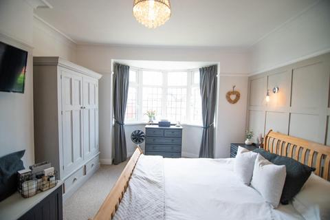 13 Barthorpe Crescent, Leeds, LS17 5PE