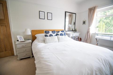 13 Barthorpe Crescent, Leeds, LS17 5PE