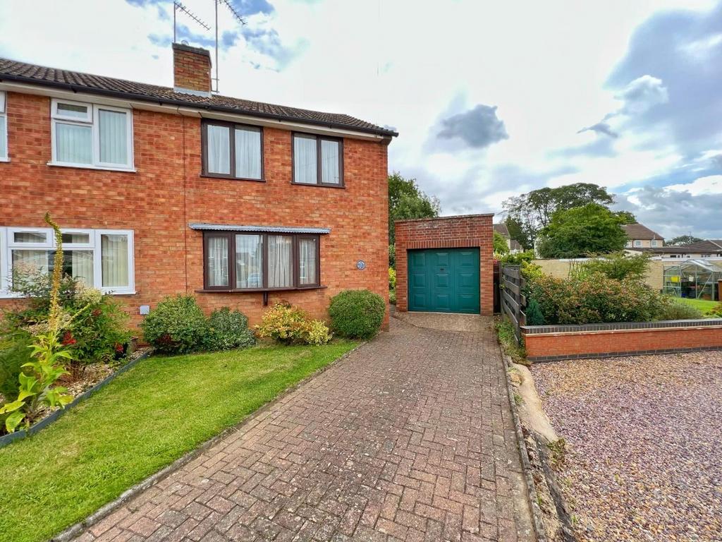 Grange Close, Earls Barton, Northamptonshire NN6 2 bed semidetached
