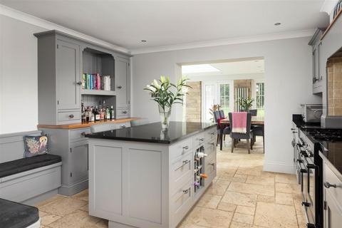 5 Beech Walk, Adel, Leeds, LS16 8NY