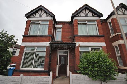 3 bedroom end of terrace house for sale - Peel House Lane, Widnes, WA8