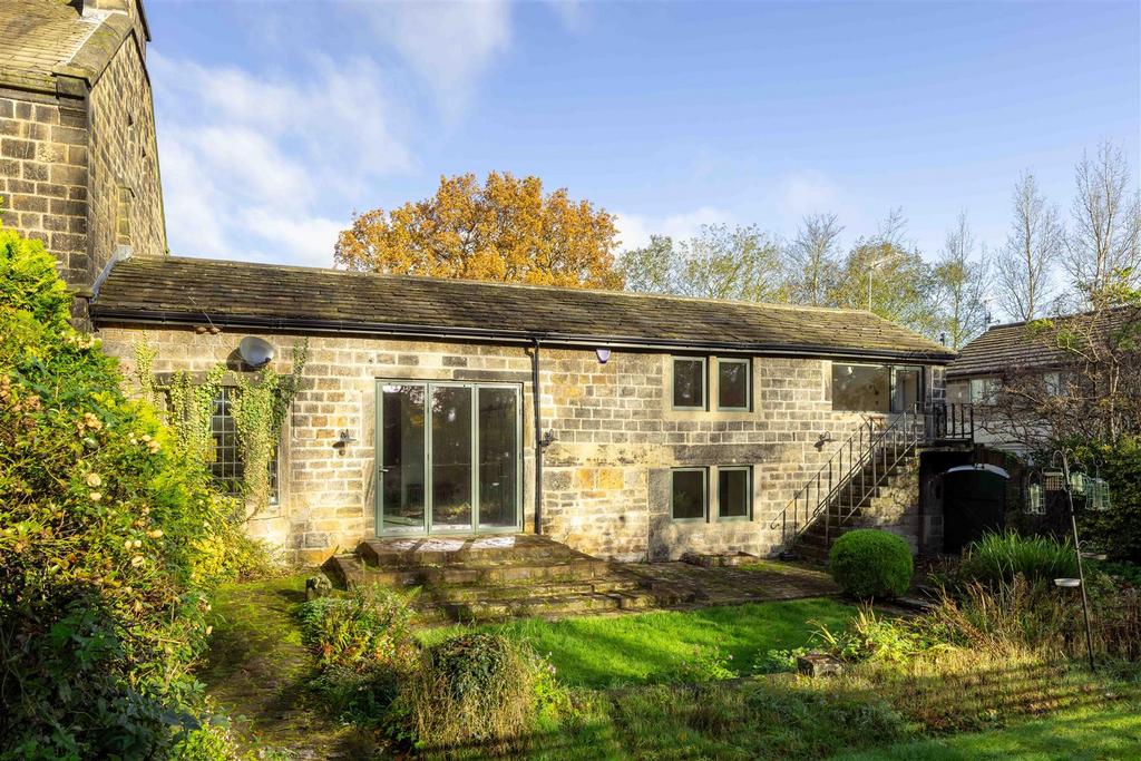 Adel Willows, Otley Road, Leeds LS16 4 bed link detached house for sale