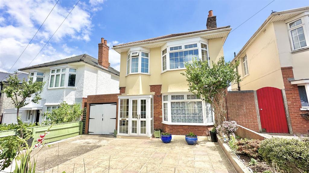 West Way, Bournemouth BH9 3 bed house for sale £450,000