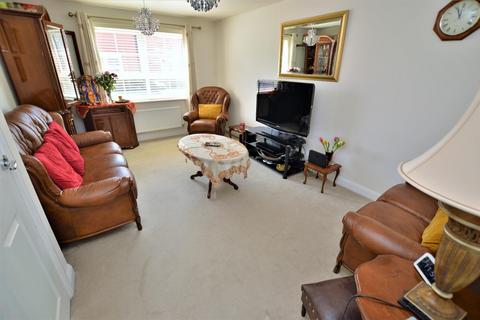 3 Dobson Close, Wigston, LE18 3UQ