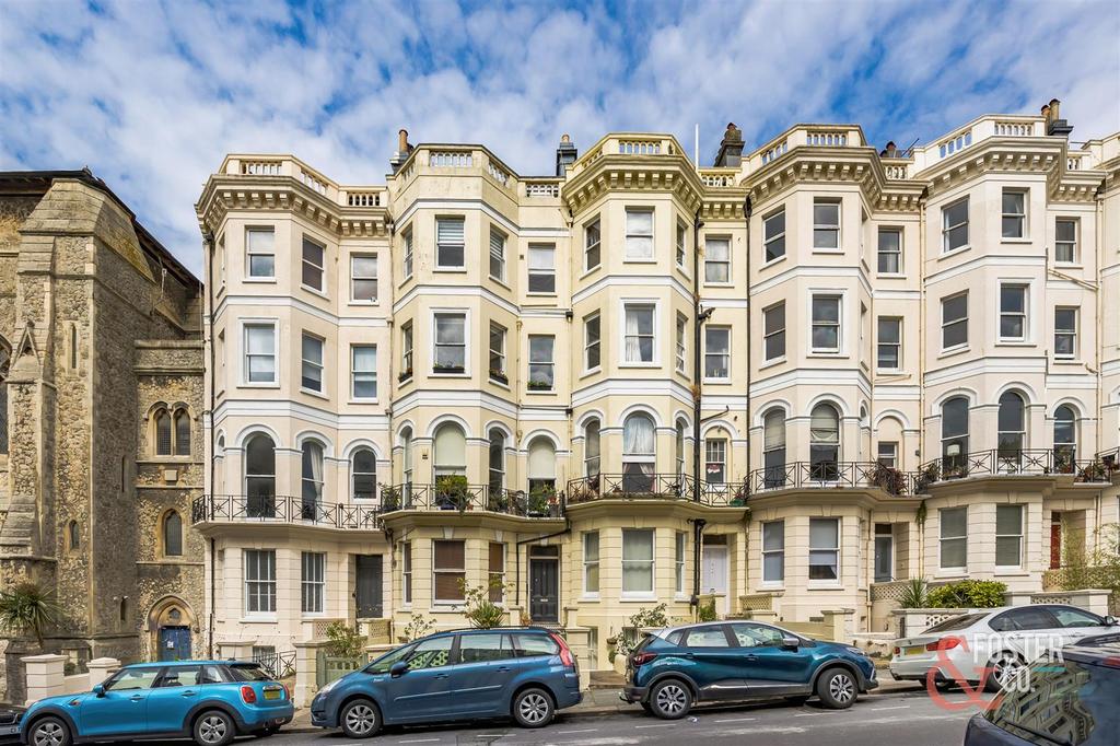 Cambridge Road, Hove 1 bed apartment for sale £350,000