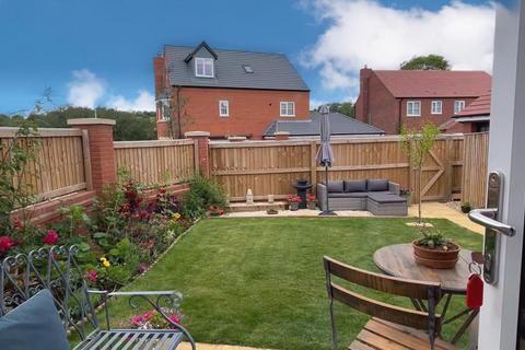 3 bedroom semi-detached house for sale - Admiral Cowan Way, Kineton